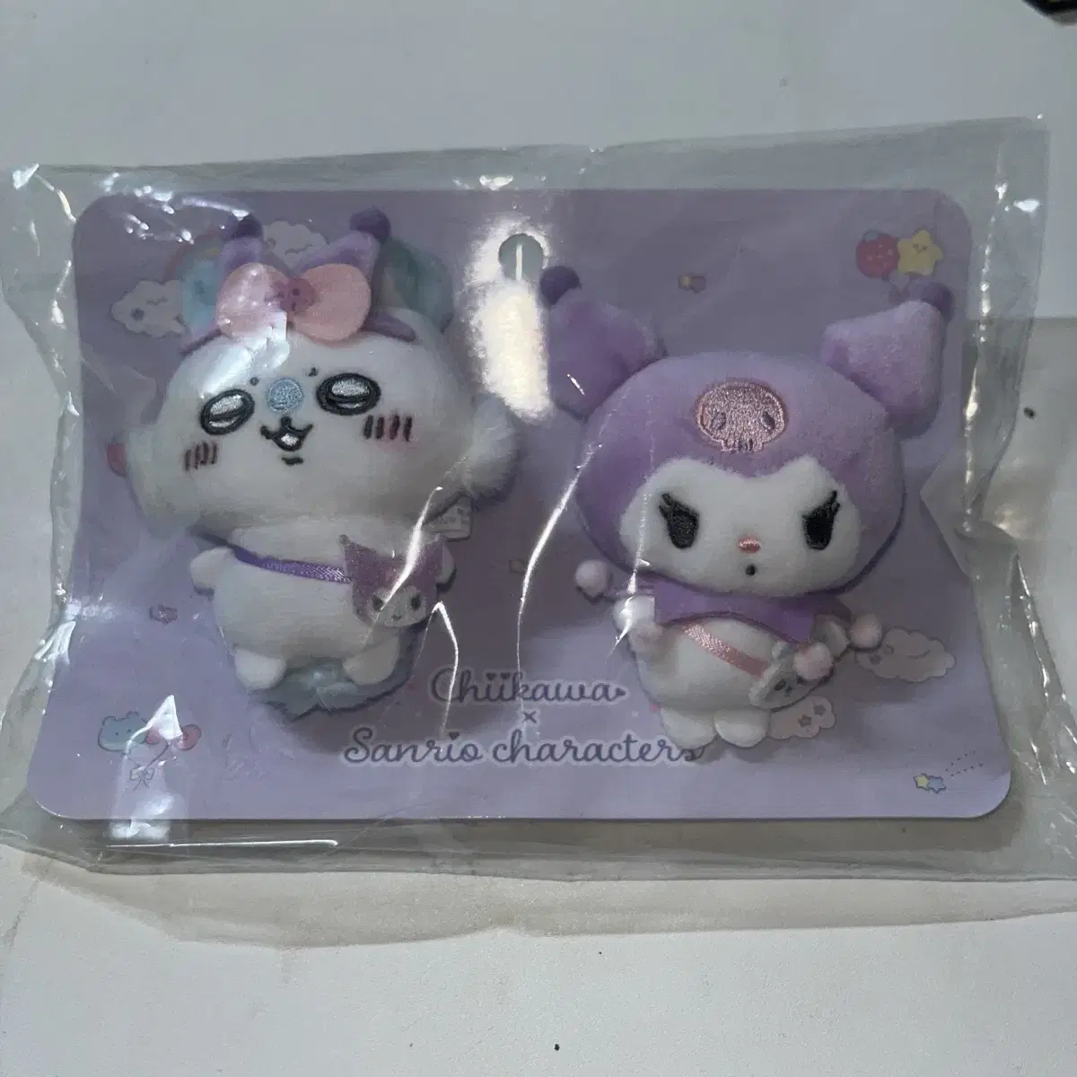 サンリオちいかわコラボクロミモモンガマスコットブローチドール